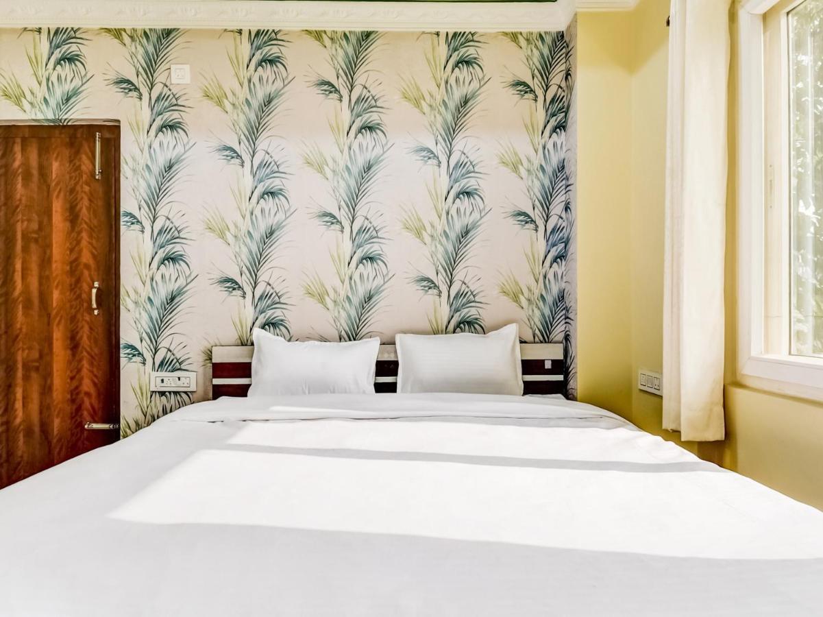 Capital O 86006 Hotel G Diamond Patna (Bihar) Dış mekan fotoğraf